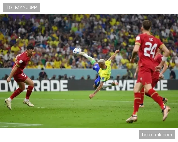 维尼修斯常用足球鞋型号解析